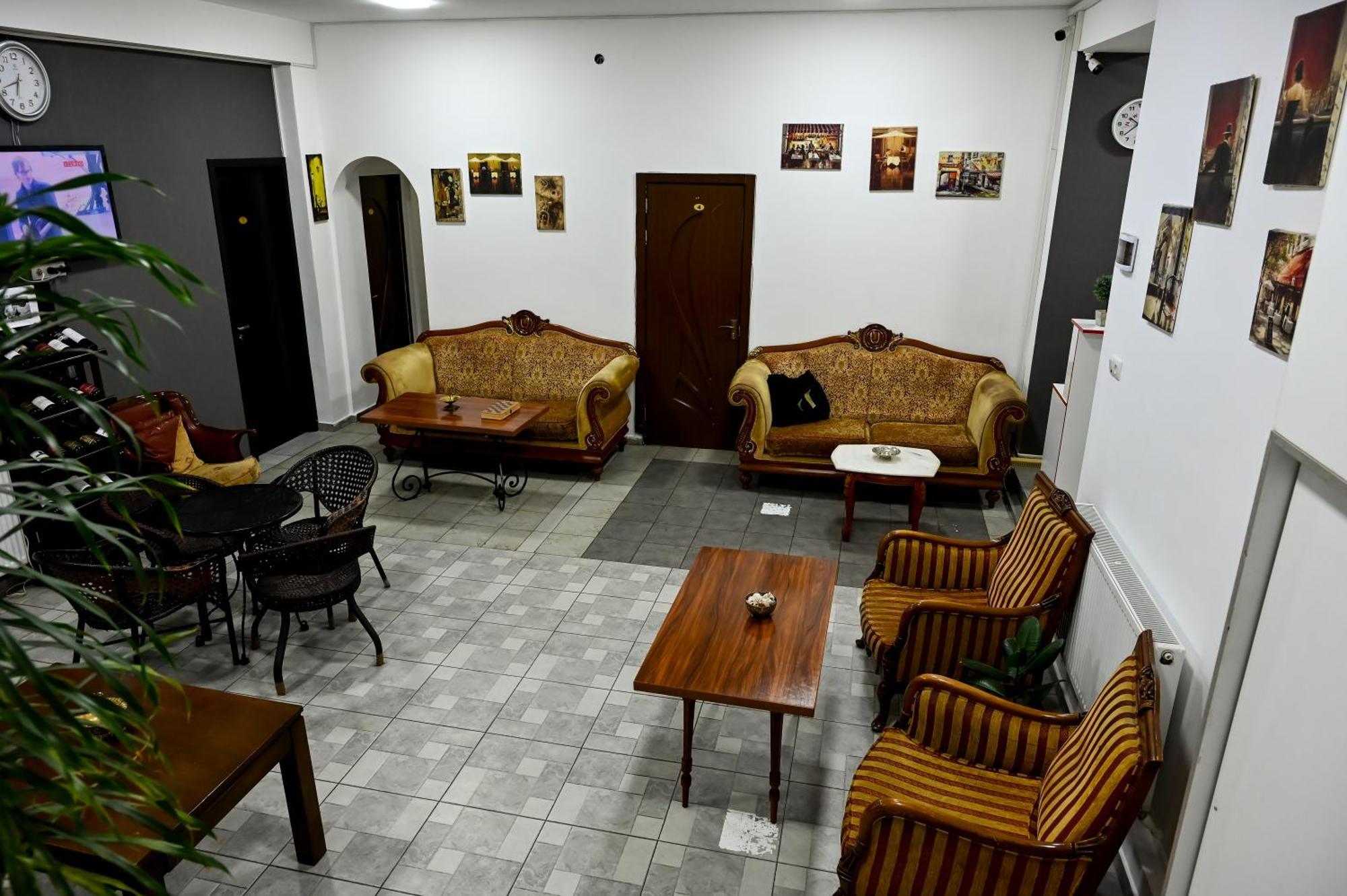 Starhostel Кутаиси Екстериор снимка