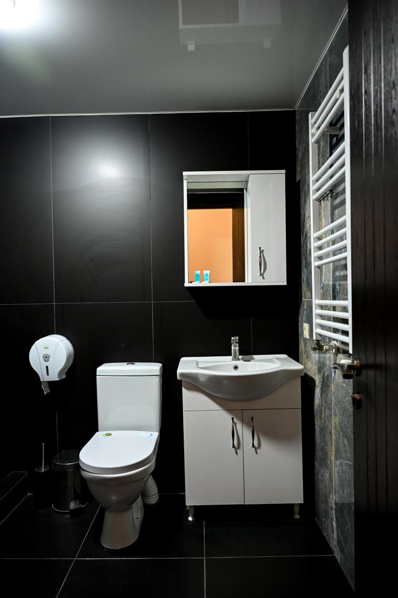 Starhostel Кутаиси Екстериор снимка