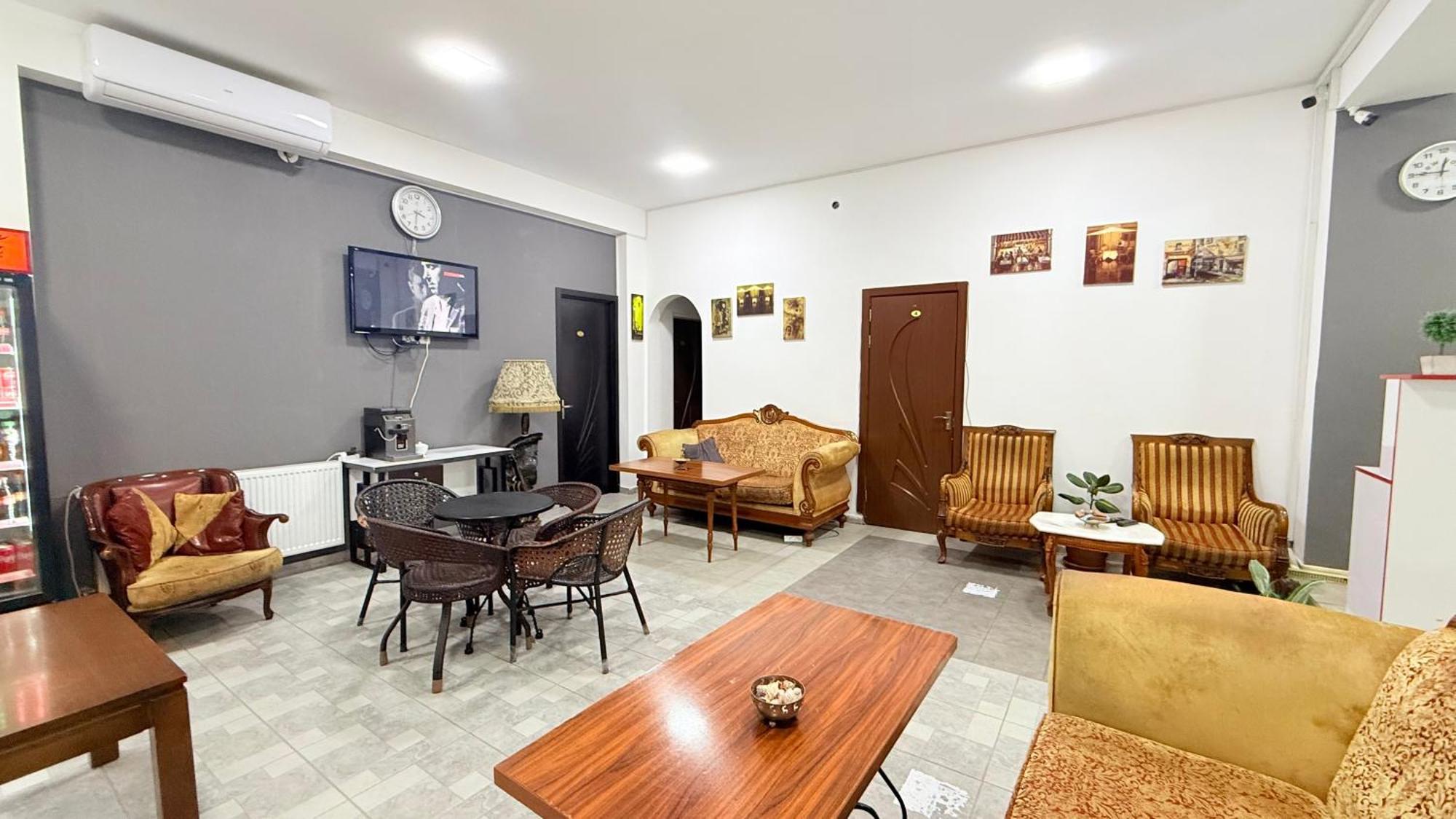 Starhostel Кутаиси Екстериор снимка
