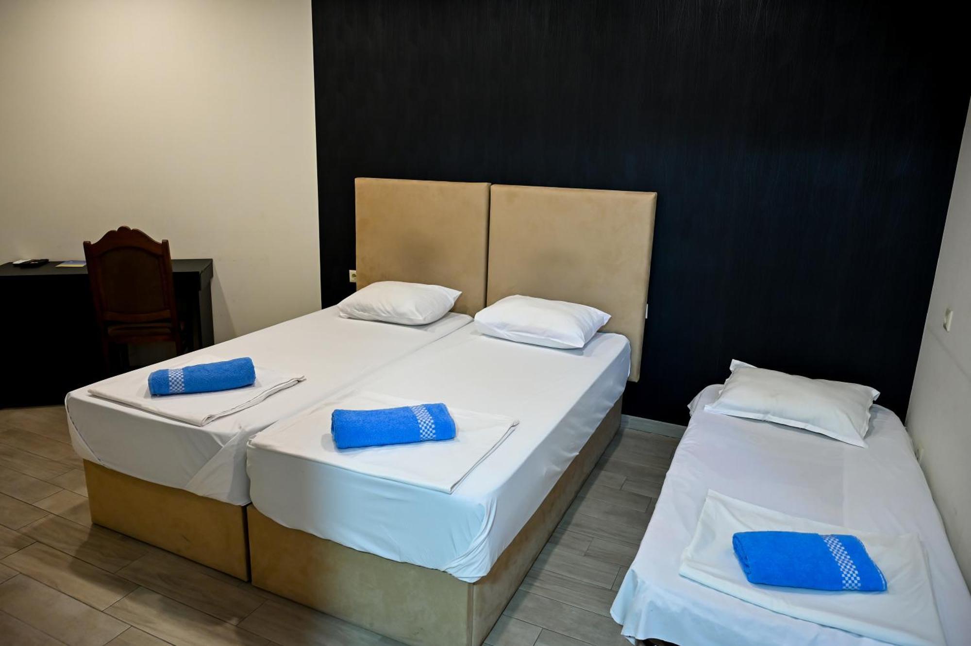 Starhostel Кутаиси Екстериор снимка