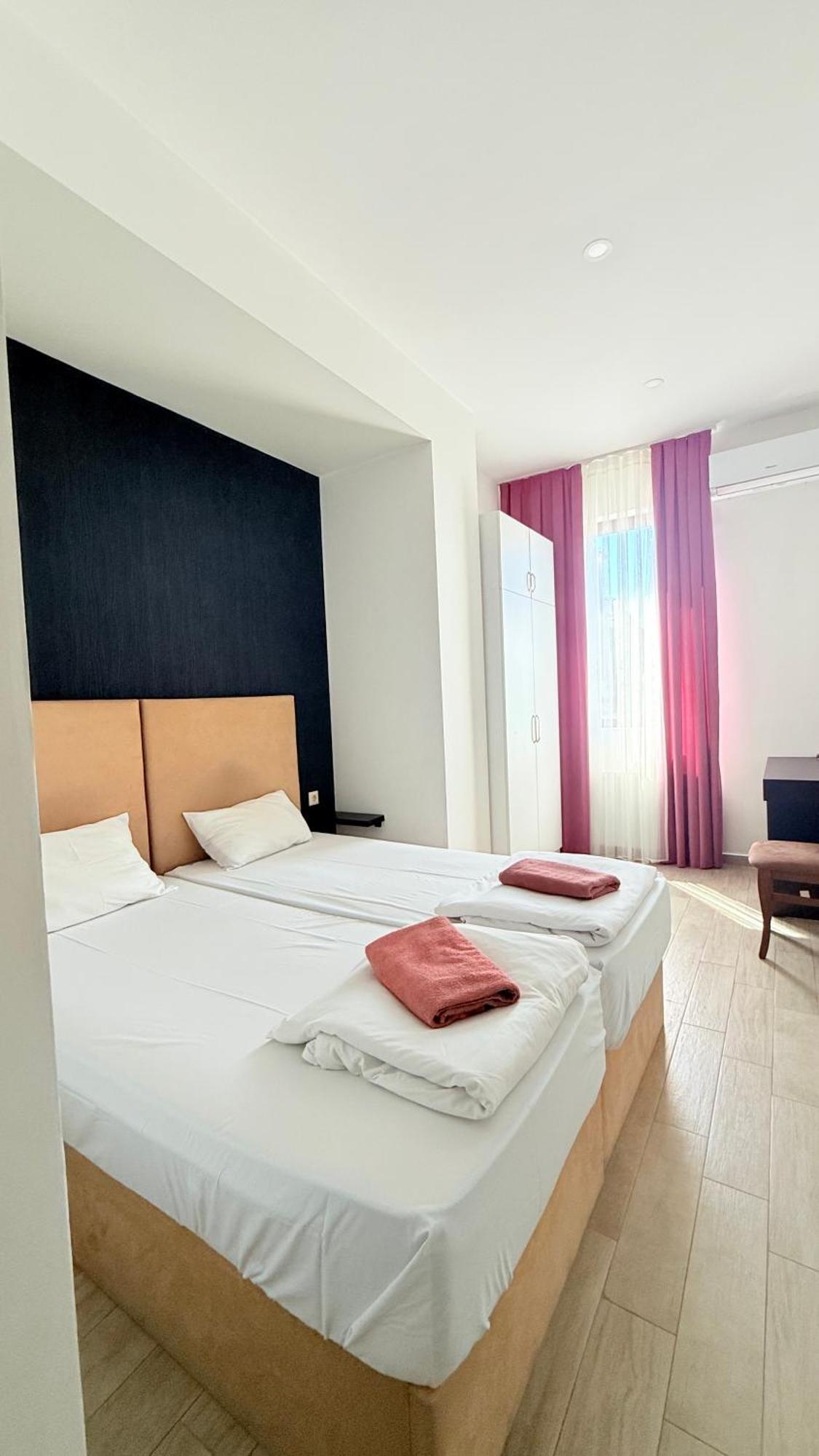 Starhostel Кутаиси Екстериор снимка