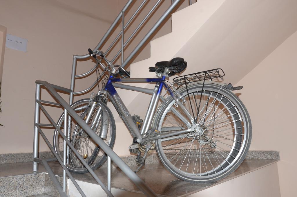Starhostel Кутаиси Екстериор снимка