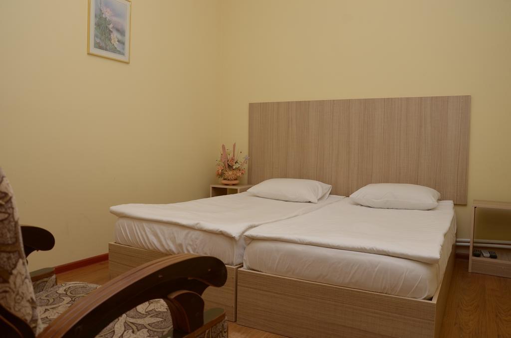 Starhostel Кутаиси Екстериор снимка